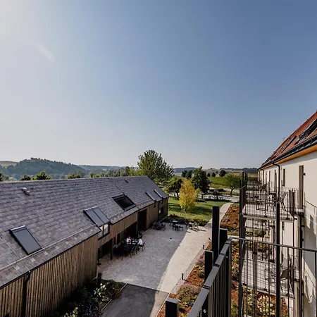 Hotel Korngut - Urlaub Und Seminar Im Waldviertel Niedergruenbach